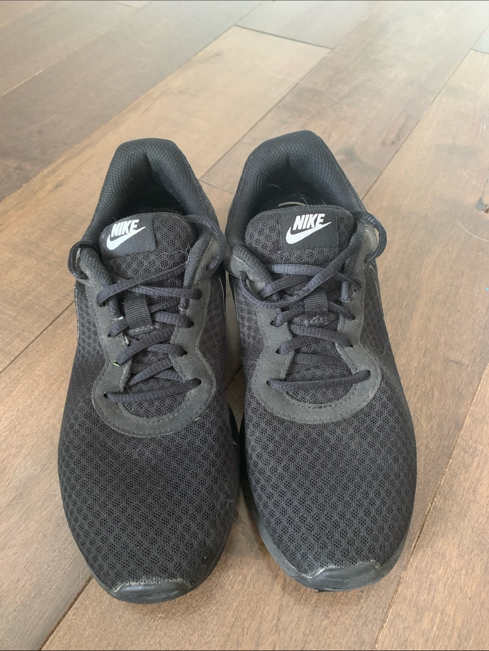 Nike Women's Black Lightweight Mesh Running Shoes 7.5